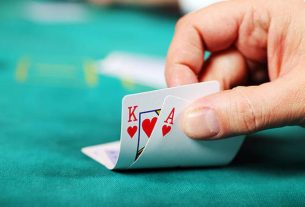 How Live Tables Bring Variety to online casino Singapore