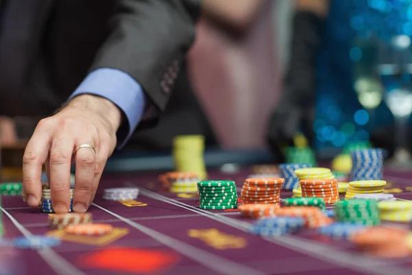 Examining Live Dealer Streaming and Bahrain Online Casino